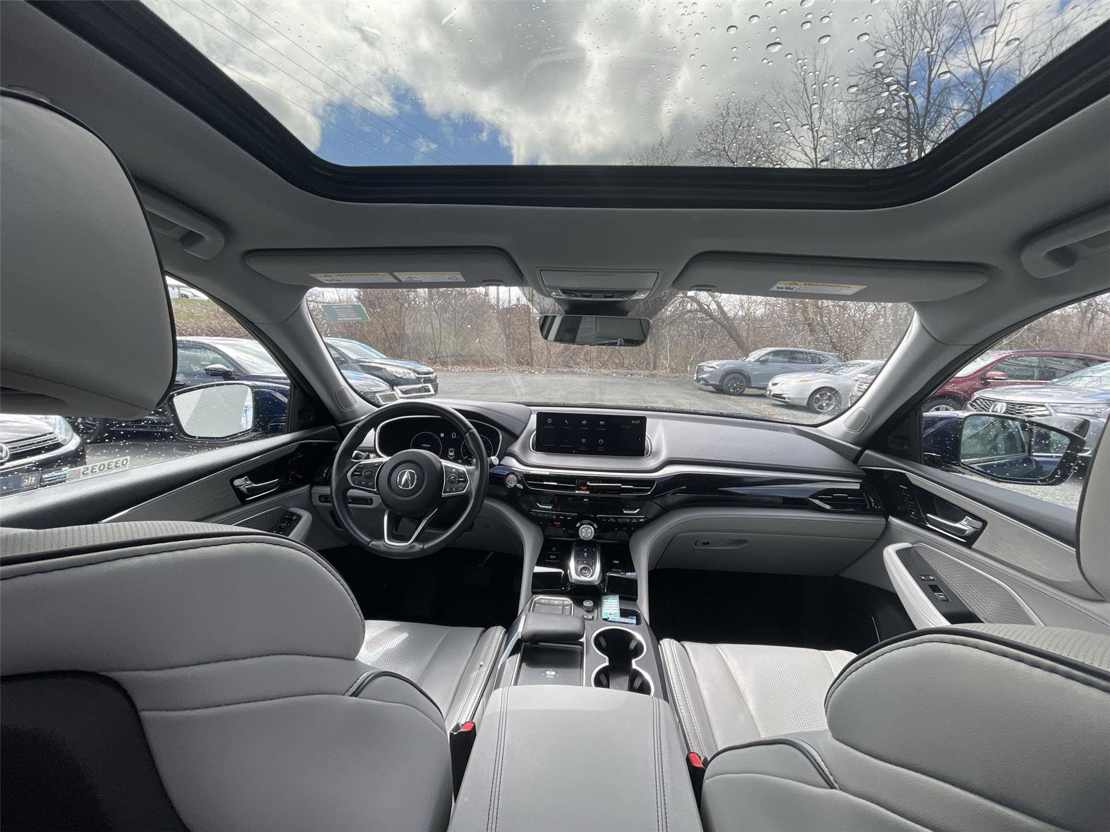 Used 2023 Acura MDX SH-AWD w/ Advance Package image 33