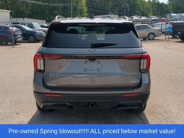 Used 2025 Ford Explorer ST-Line w/ ST-Line Street Pack AWD/4WD image 12