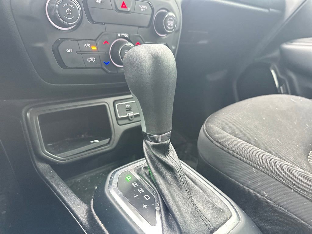 Used 2020 Jeep Renegade Altitude image 18