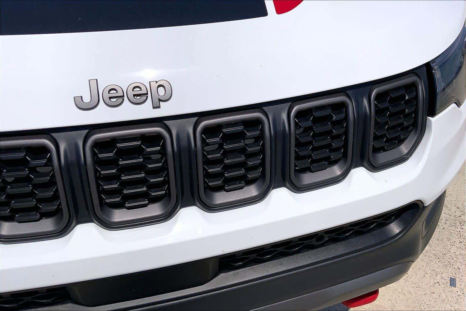 Used 2026 Jeep Compass Trailhawk AWD/4WD image 29