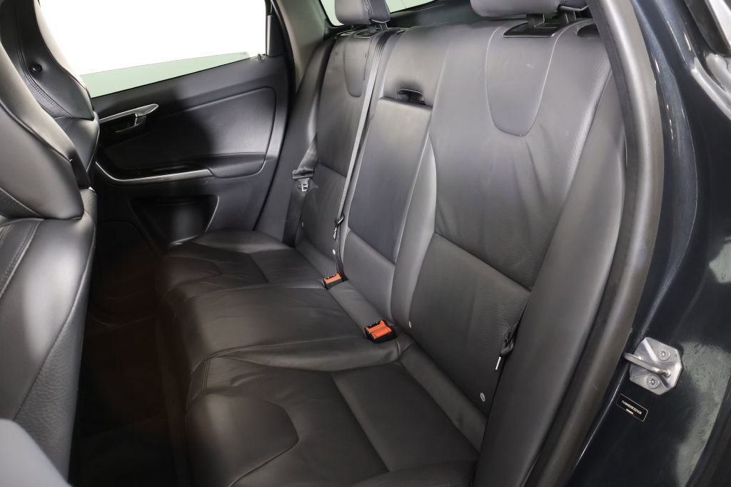 Used 2014 Volvo XC60 3.2 image 16