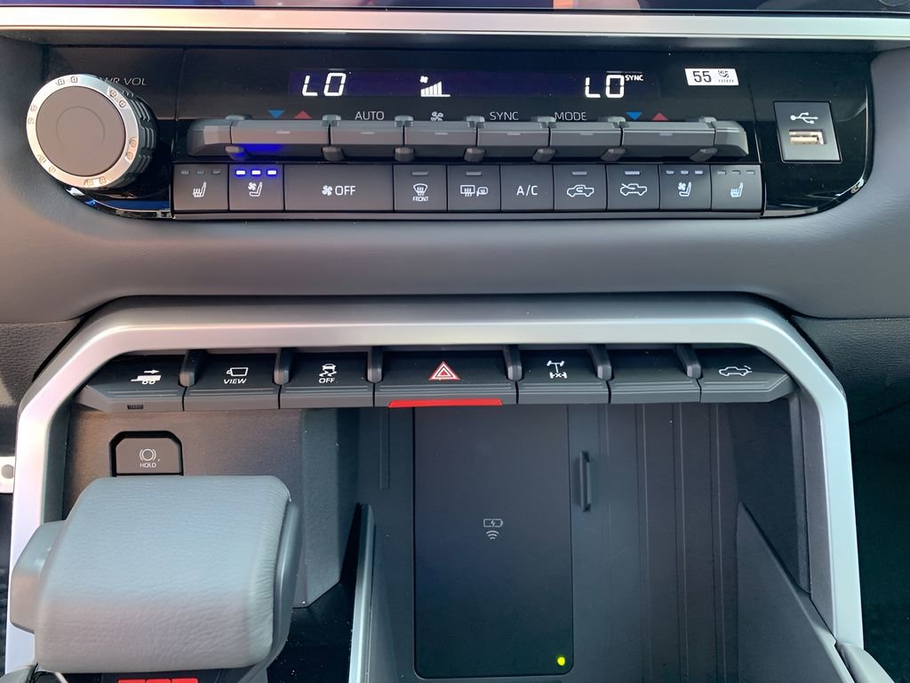 New 2025 Toyota Tundra Platinum image 22