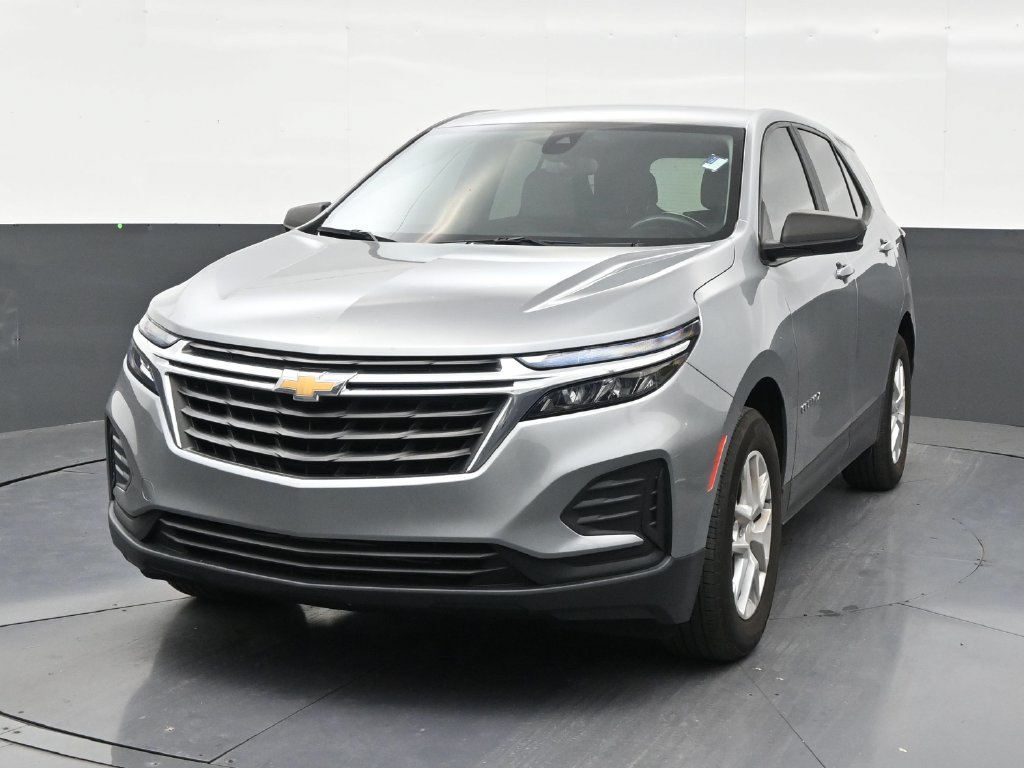 Used 2024 Chevrolet Equinox LS w/ Driver Confidence II Package FWD image 8