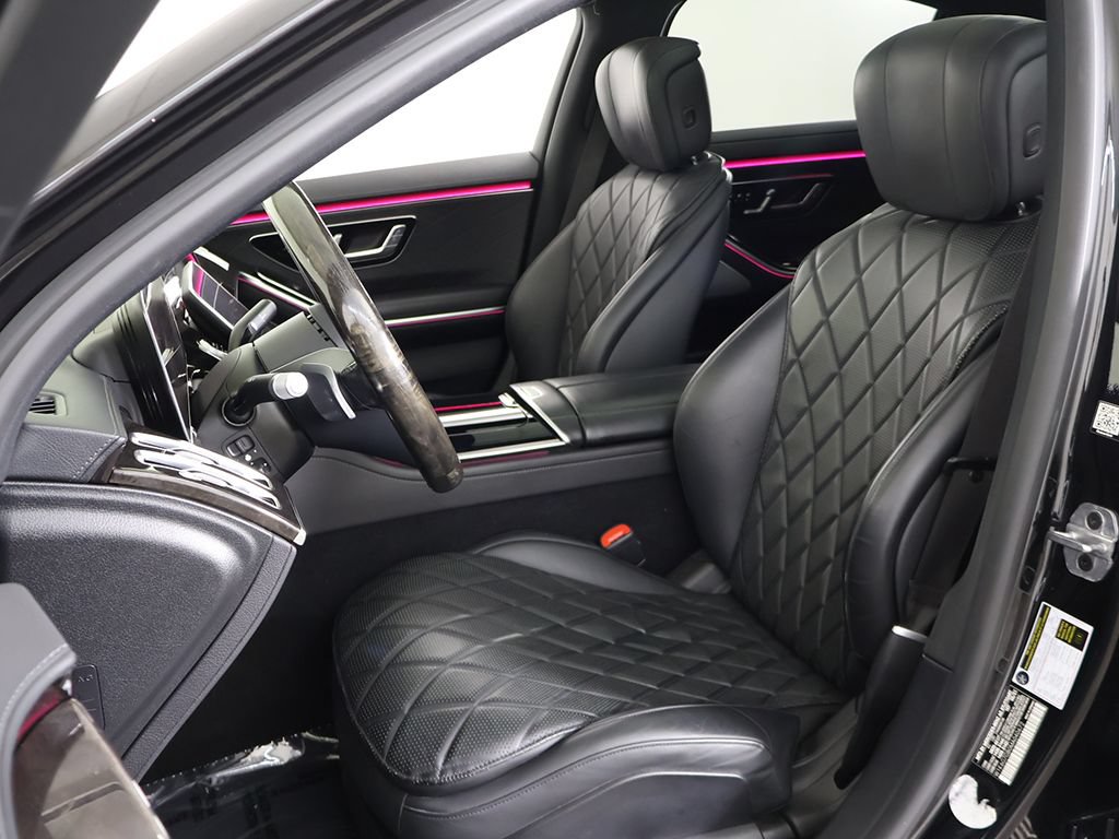 Used 2021 Mercedes-Benz S 580 4MATIC Sedan w/ AMG Line image 33
