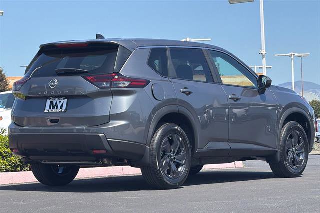 New 2026 Nissan Rogue SV FWD image 4