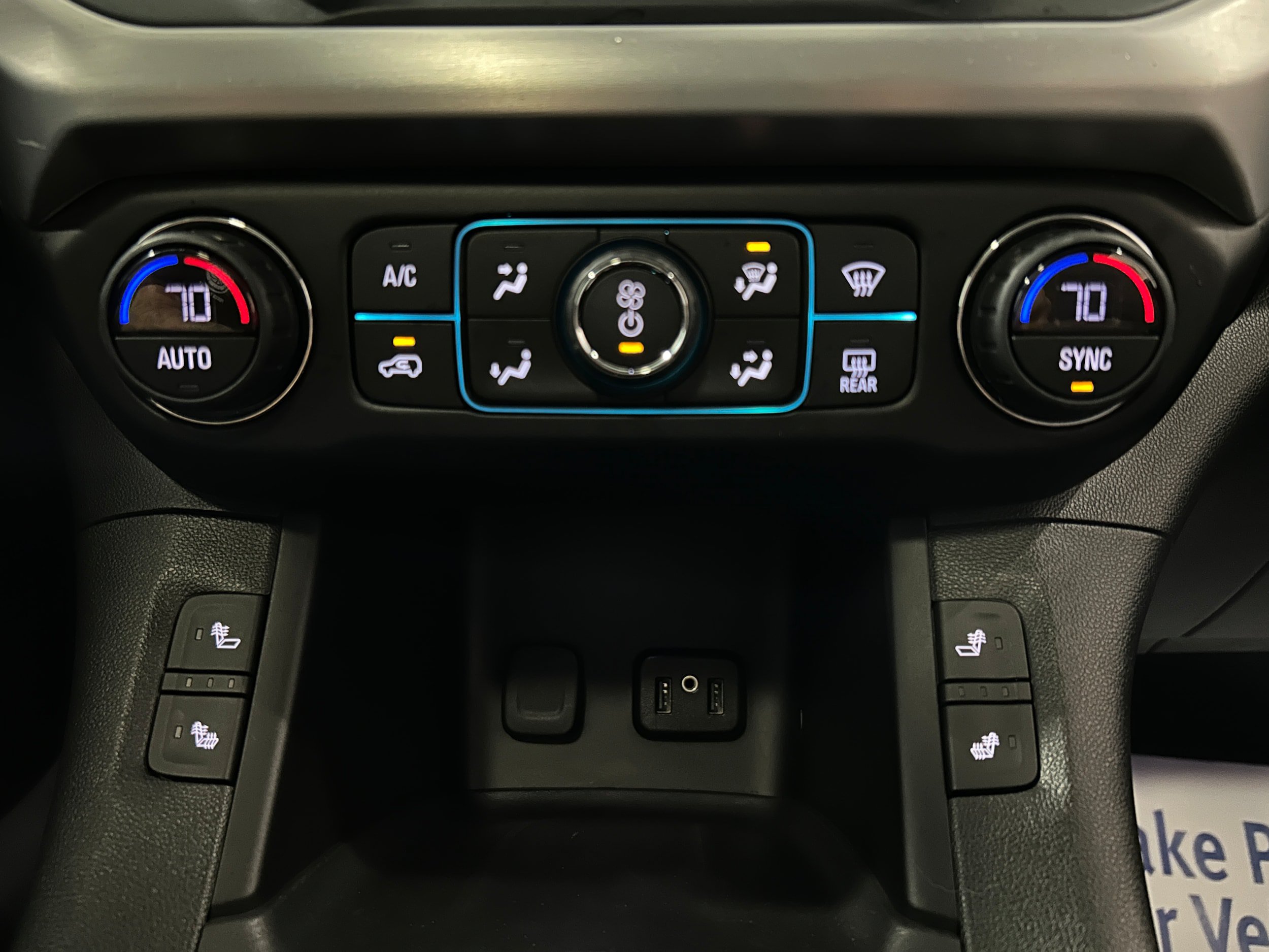 Used 2019 GMC Acadia SLT AWD/4WD image 9