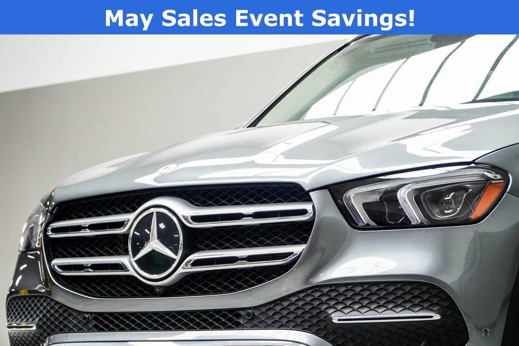 Used 2023 Mercedes-Benz GLE 450 4MATIC w/ Premium Package image 2