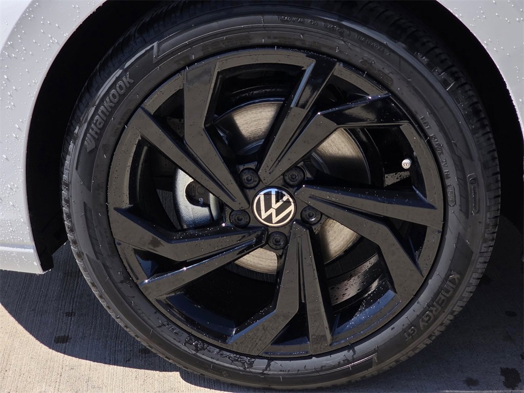 New 2026 Volkswagen Jetta SE image 8