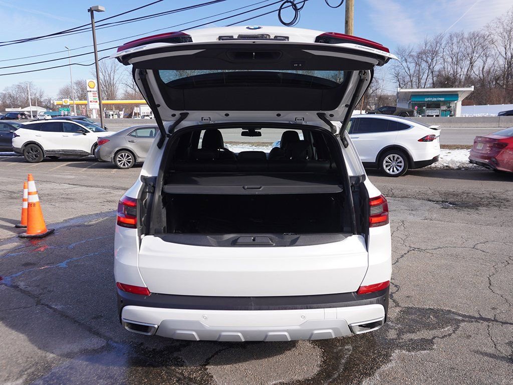 Used 2023 BMW X5 xDrive40i w/ Executive Package image 25