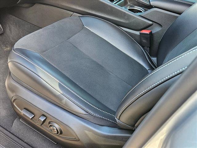 New 2025 Jeep Grand Cherokee L Altitude RWD image 4