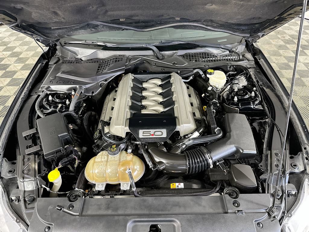 Used 2017 Ford Mustang GT RWD image 33