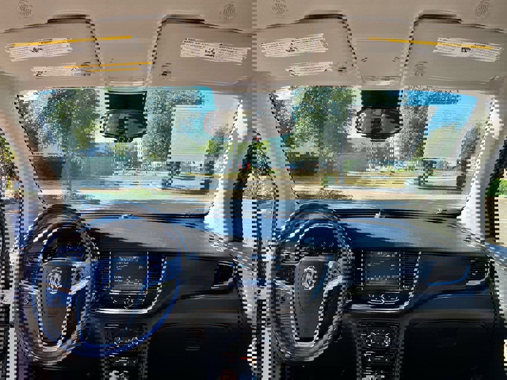 Used 2020 Buick Encore Preferred image 19