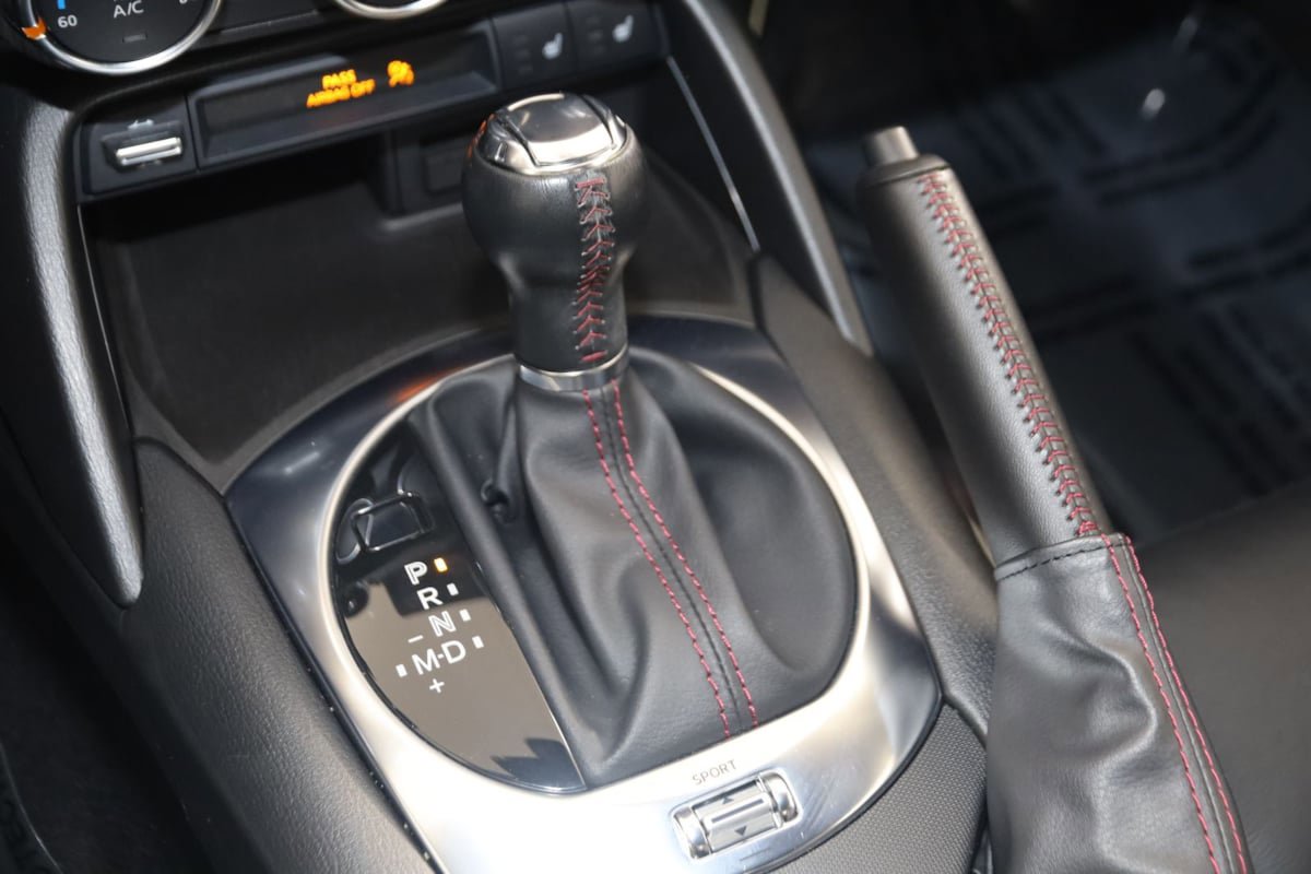 Used 2019 MAZDA MX-5 Miata RF Grand Touring RWD image 7