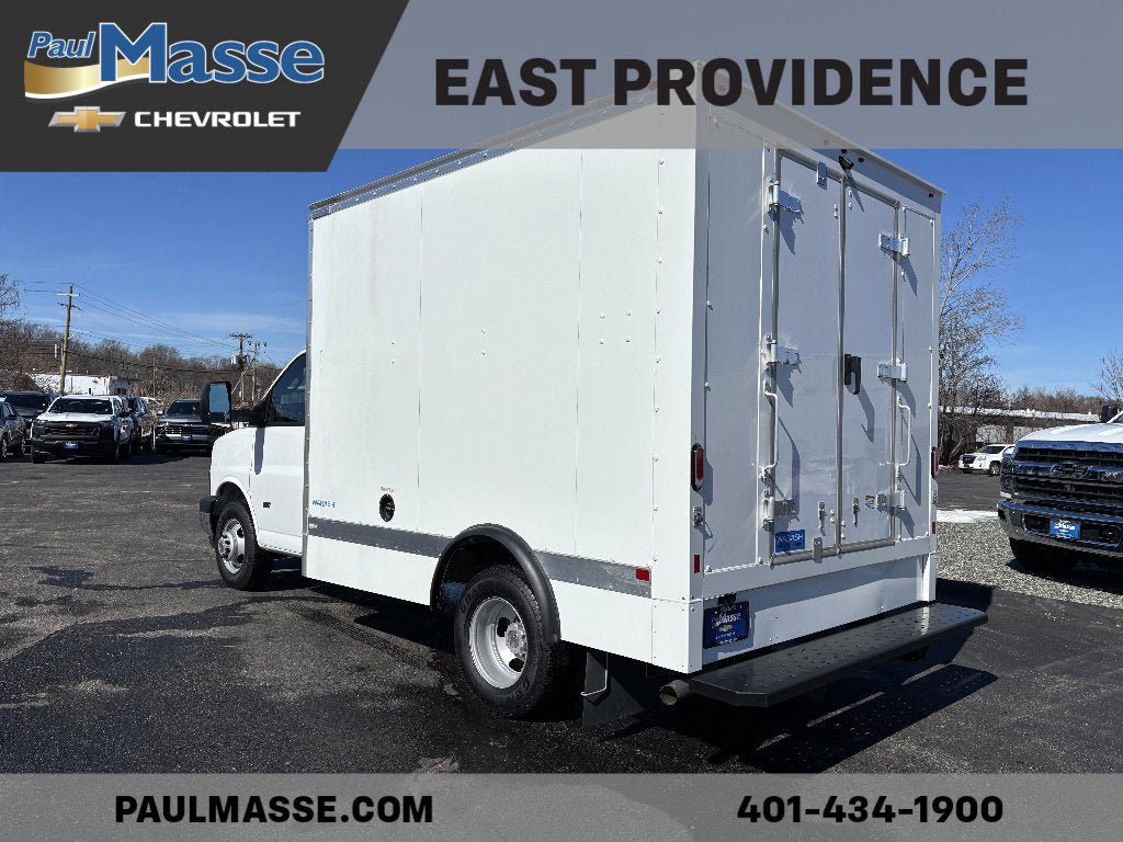 New 2024 Chevrolet Express 3500 w/ Power Convenience Package RWD image 8