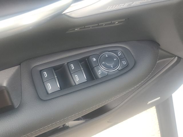 Certified 2025 Cadillac XT5 Premium Luxury w/ LPO, Floor Liner Package AWD/4WD image 11