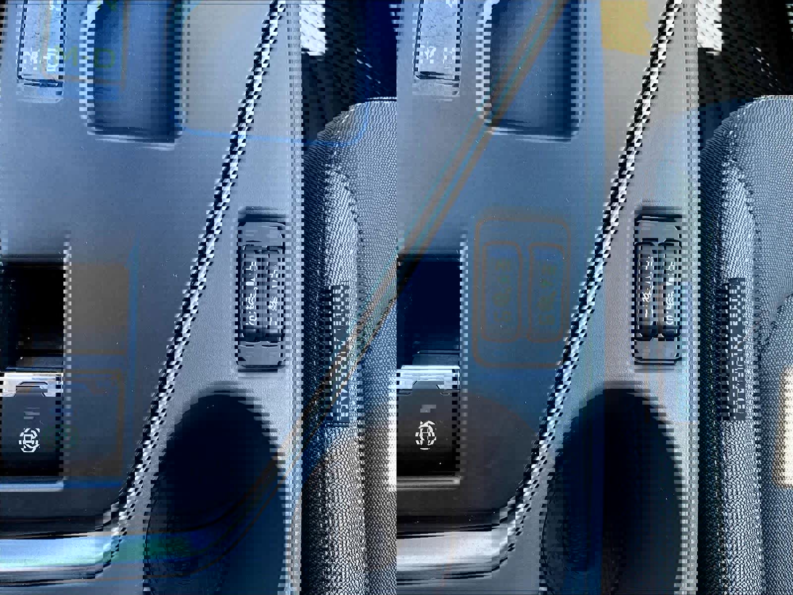 Used 2025 Subaru Crosstrek 2.0i Premium image 27