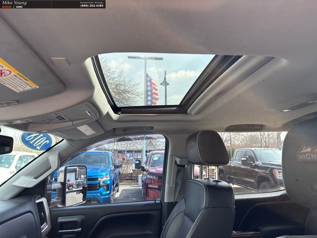 Used 2018 Chevrolet Silverado 2500 High Country image 33