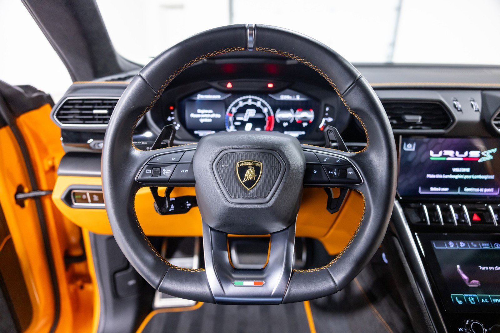 Used 2024 Lamborghini Urus S AWD/4WD image 42