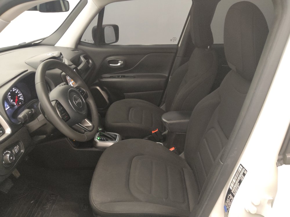 Used 2022 Jeep Renegade Latitude AWD/4WD image 17