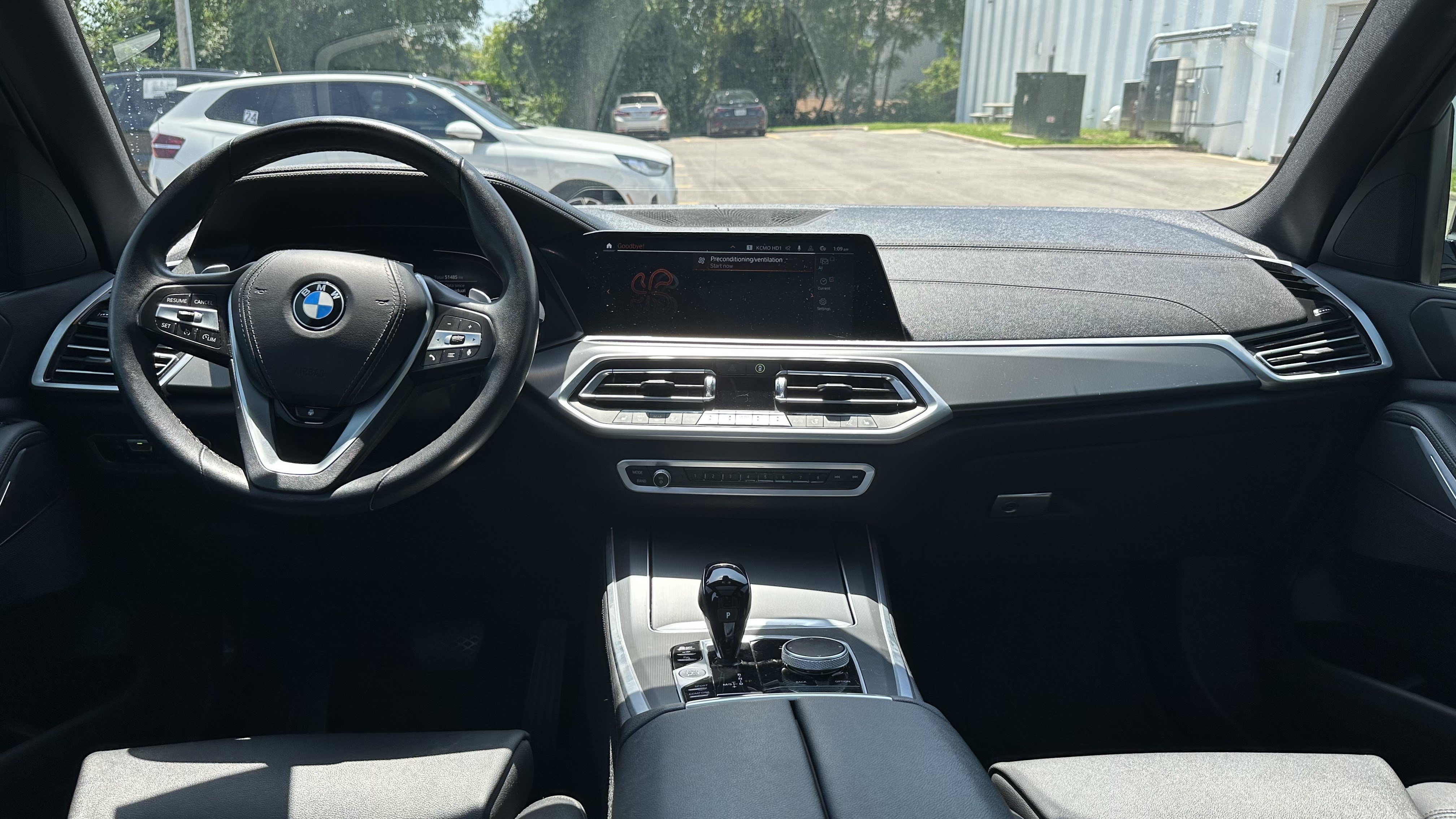 Used 2022 BMW X5 xDrive40i w/ Premium Package AWD/4WD image 30