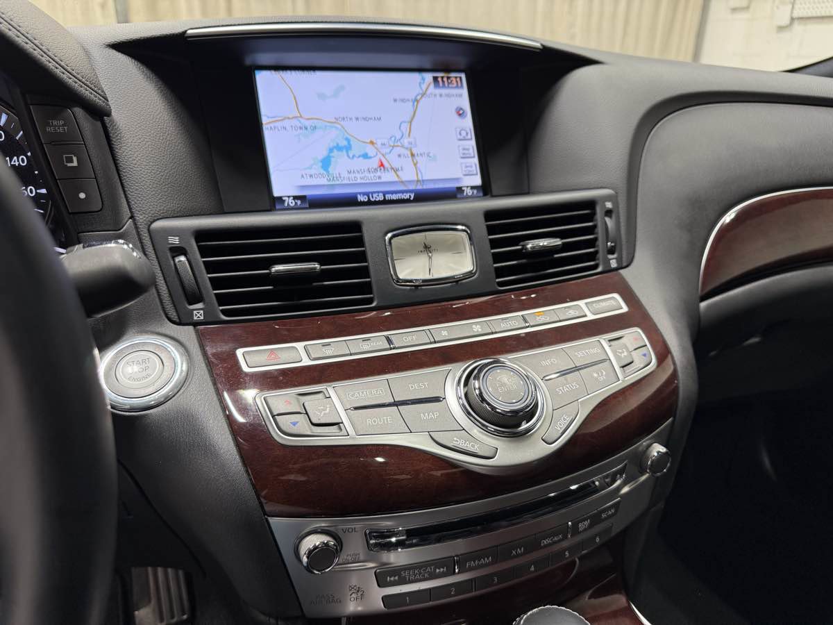 Used 2016 INFINITI Q70 3.7 w/ Technology Package AWD/4WD image 12