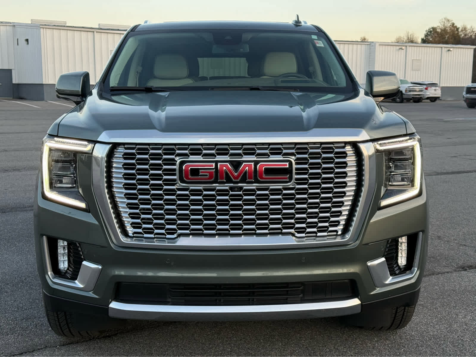 Used 2024 GMC Yukon Denali image 7