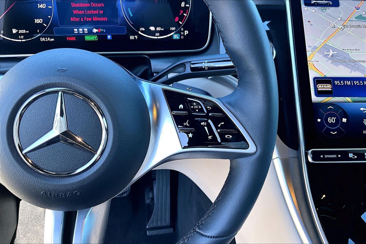 Used 2025 Mercedes-Benz GLC 350e 4MATIC image 23