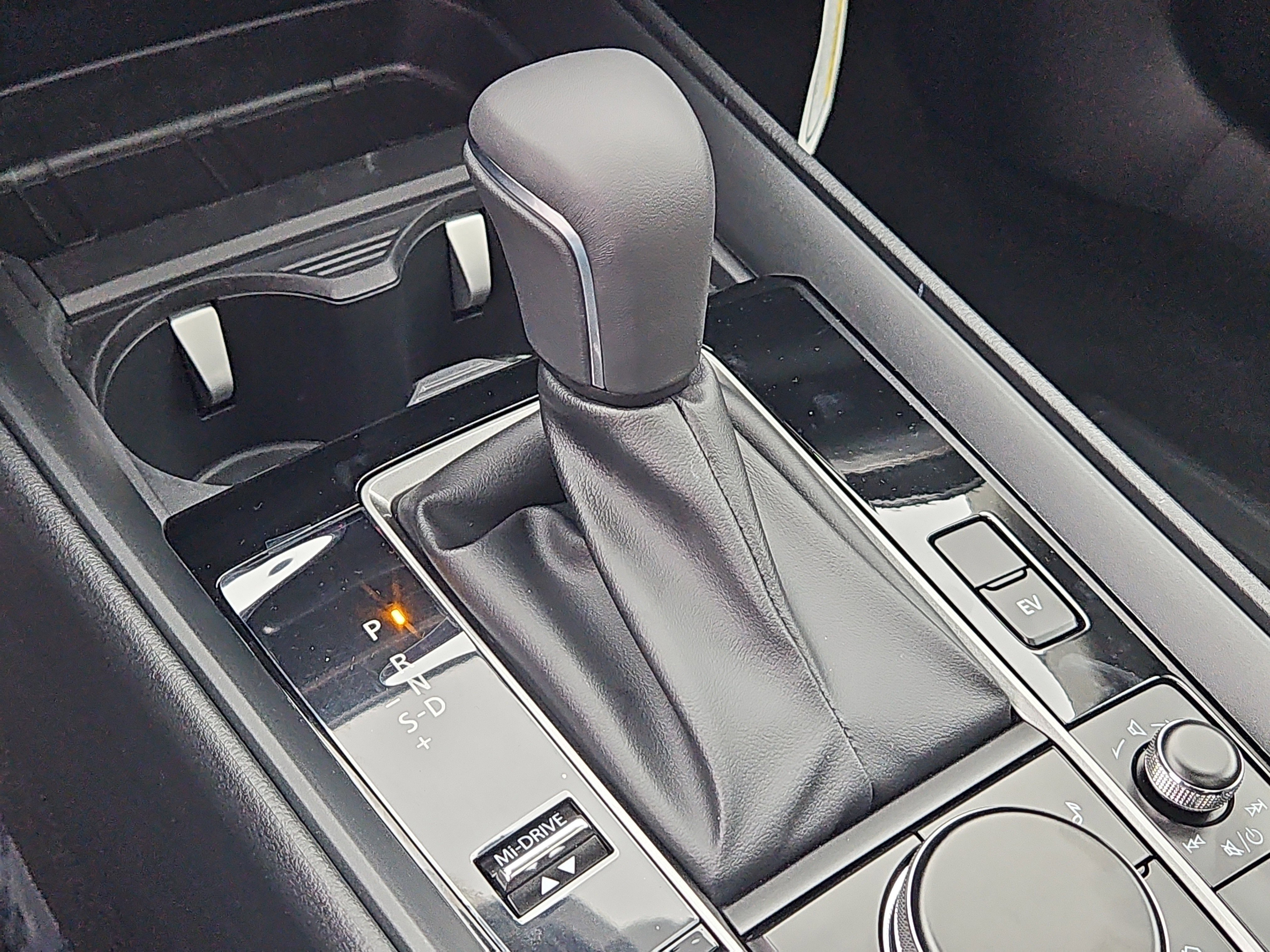 New 2026 MAZDA CX-50 AWD 2.5 Hybrid w/ Weather Package image 7