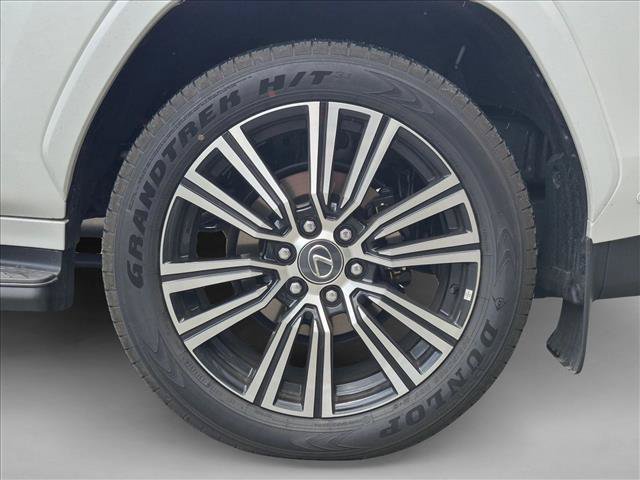 New 2026 Lexus LX 700h Luxury AWD/4WD image 9