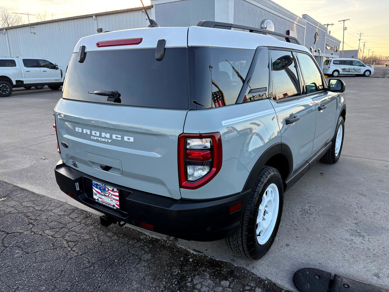 Used 2024 Ford Bronco Sport Heritage w/ Heritage Convenience Package image 3