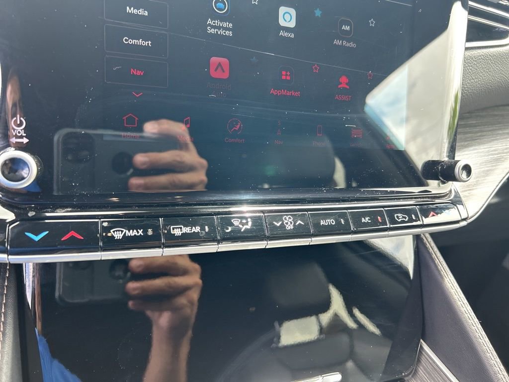 Used 2024 Jeep Wagoneer Series II image 41