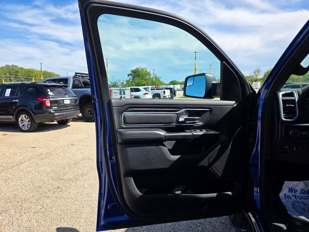 Used 2019 RAM 1500 Big Horn AWD/4WD image 16