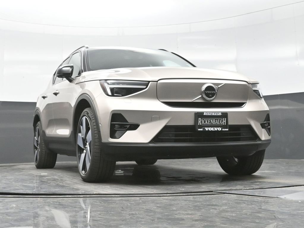 Used 2023 Volvo XC40 Recharge Ultimate image 21
