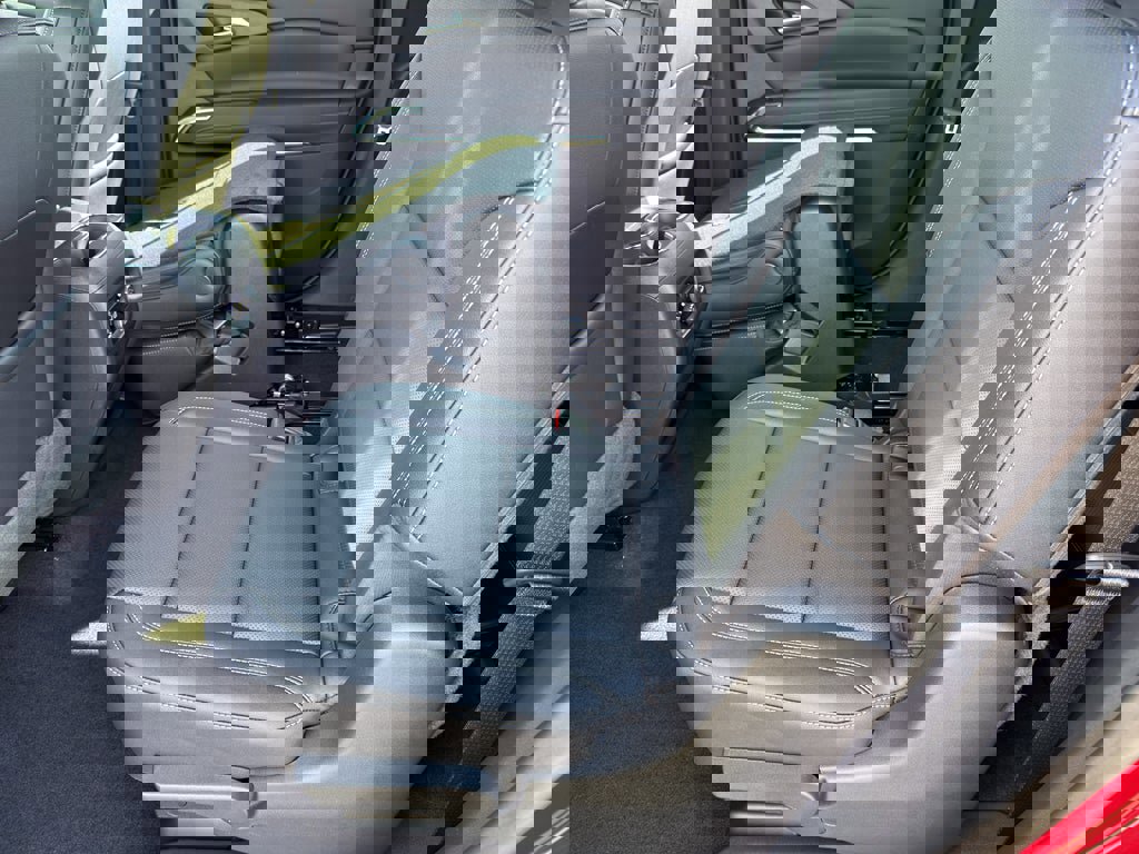 New 2026 Chevrolet Traverse LT image 24