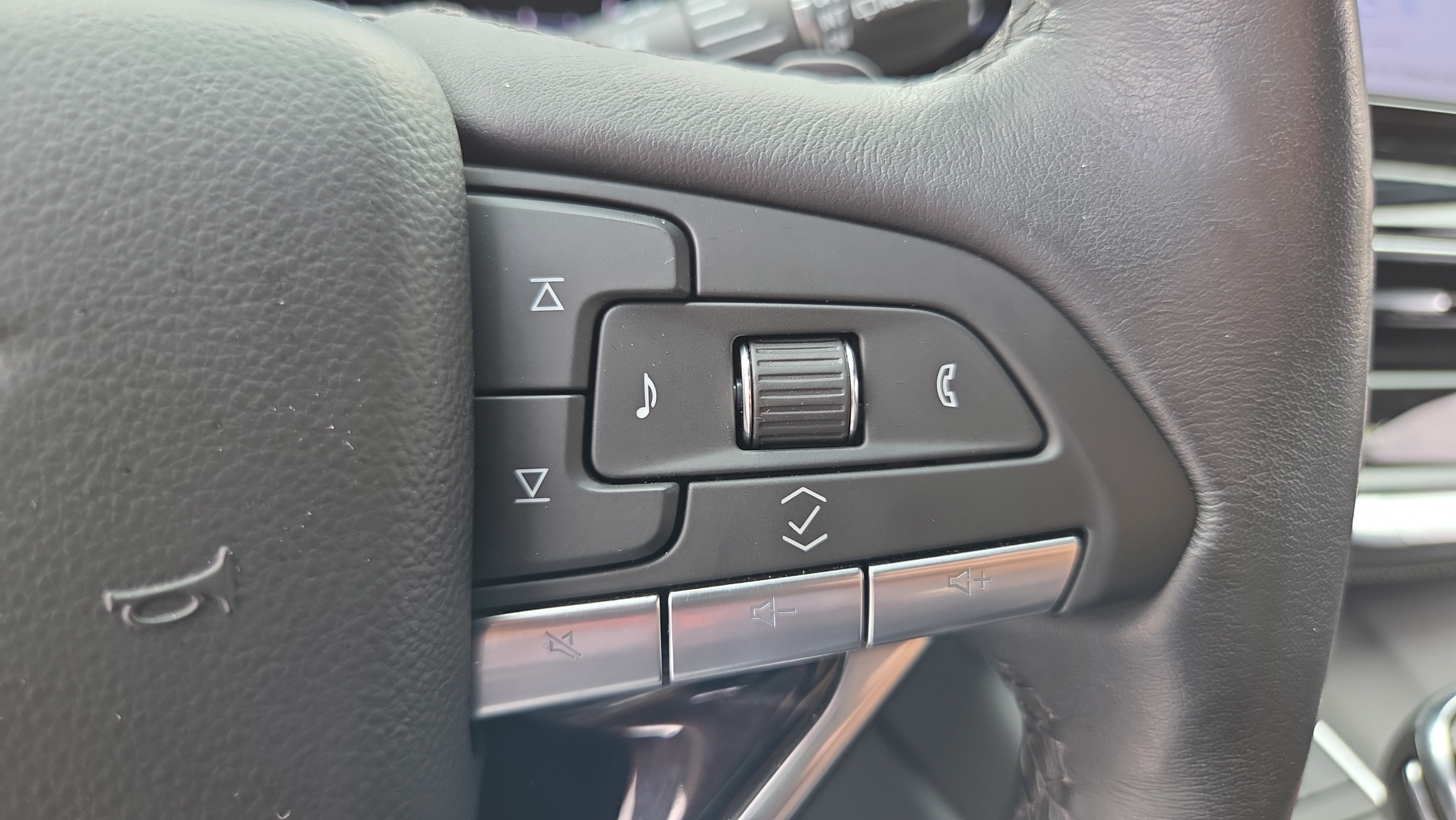Certified 2024 Cadillac Escalade Sport RWD image 26