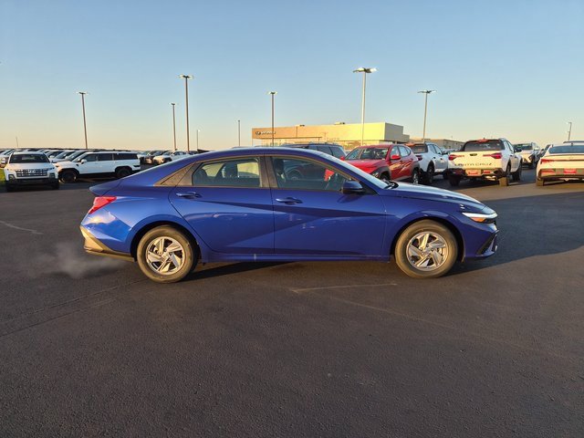 New 2026 Hyundai Elantra SE image 25