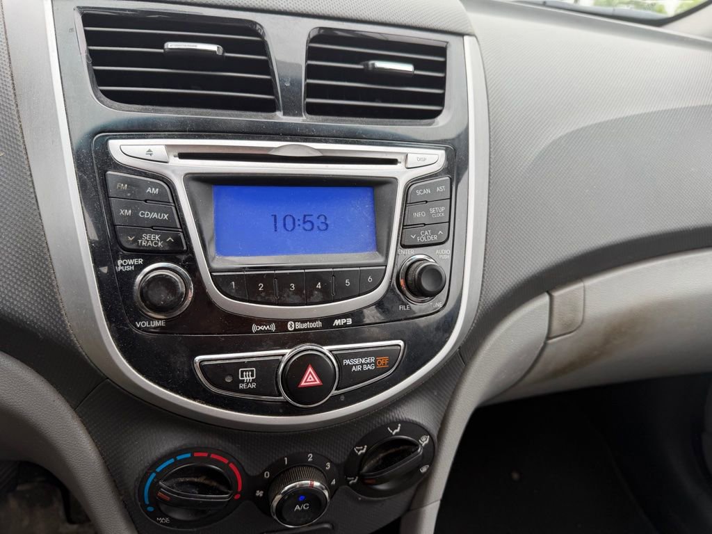 Used 2013 Hyundai Accent SE FWD image 7