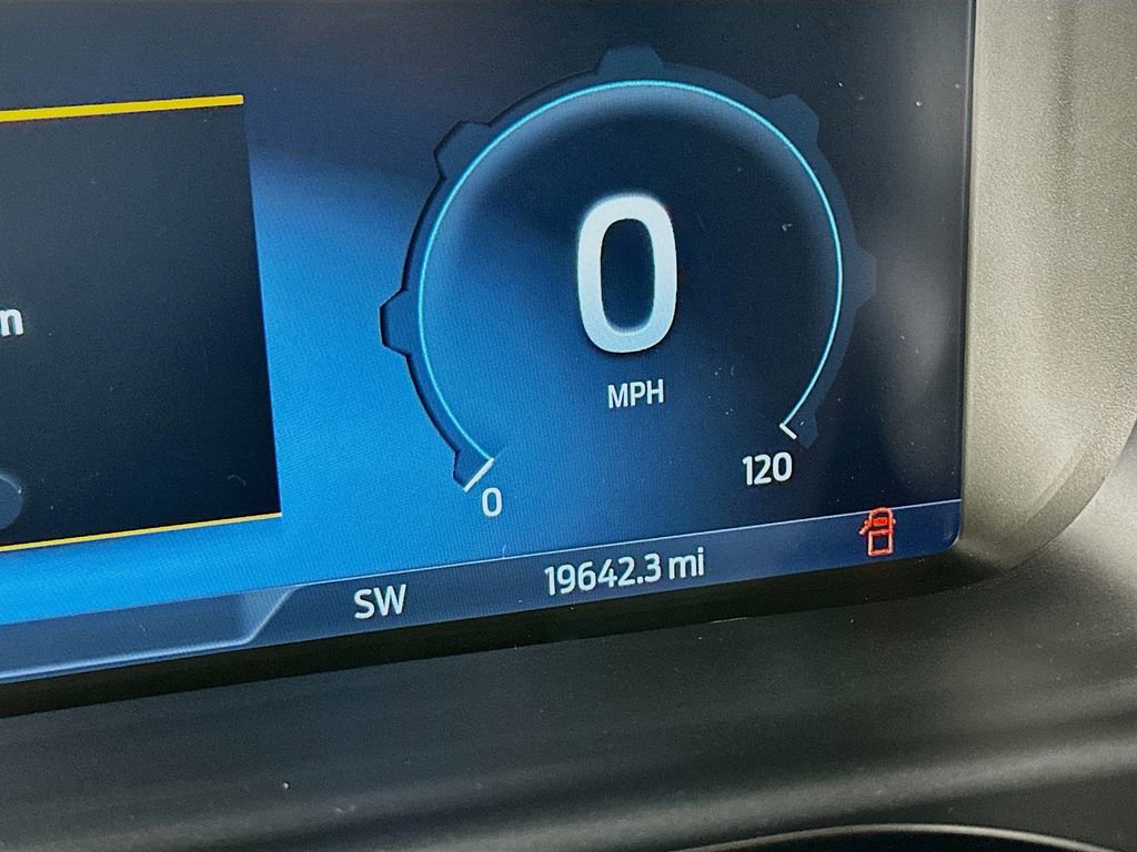 Used 2023 Ford F150 Lightning XLT image 16