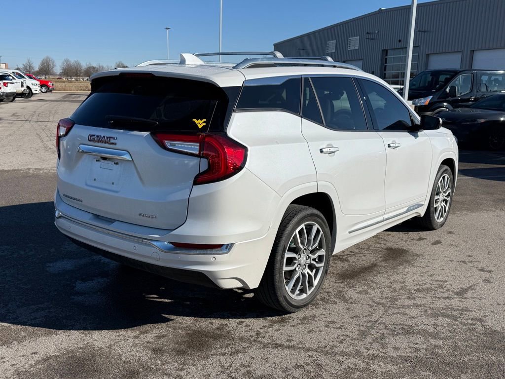 Used 2022 GMC Terrain Denali w/ Denali Premium Package image 19