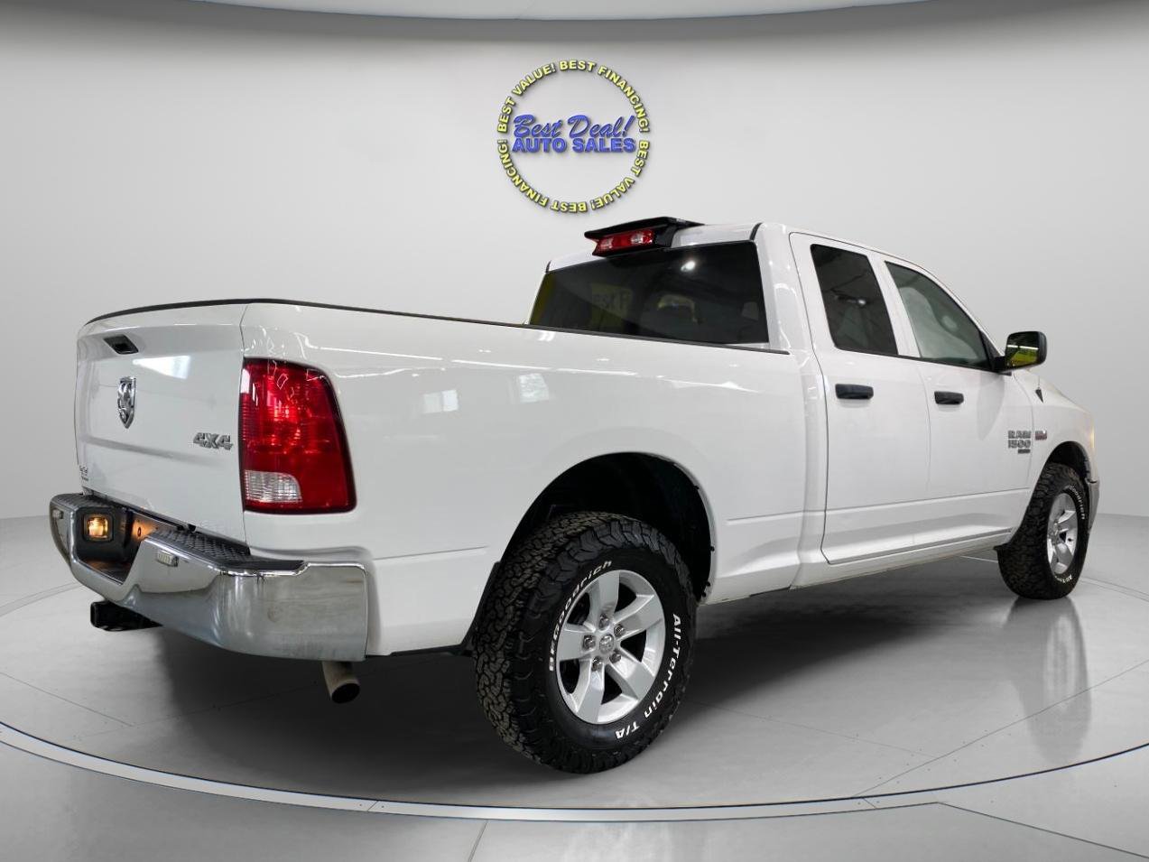 Used 2019 RAM 1500 Tradesman w/ Chrome Appearance Group AWD/4WD image 7
