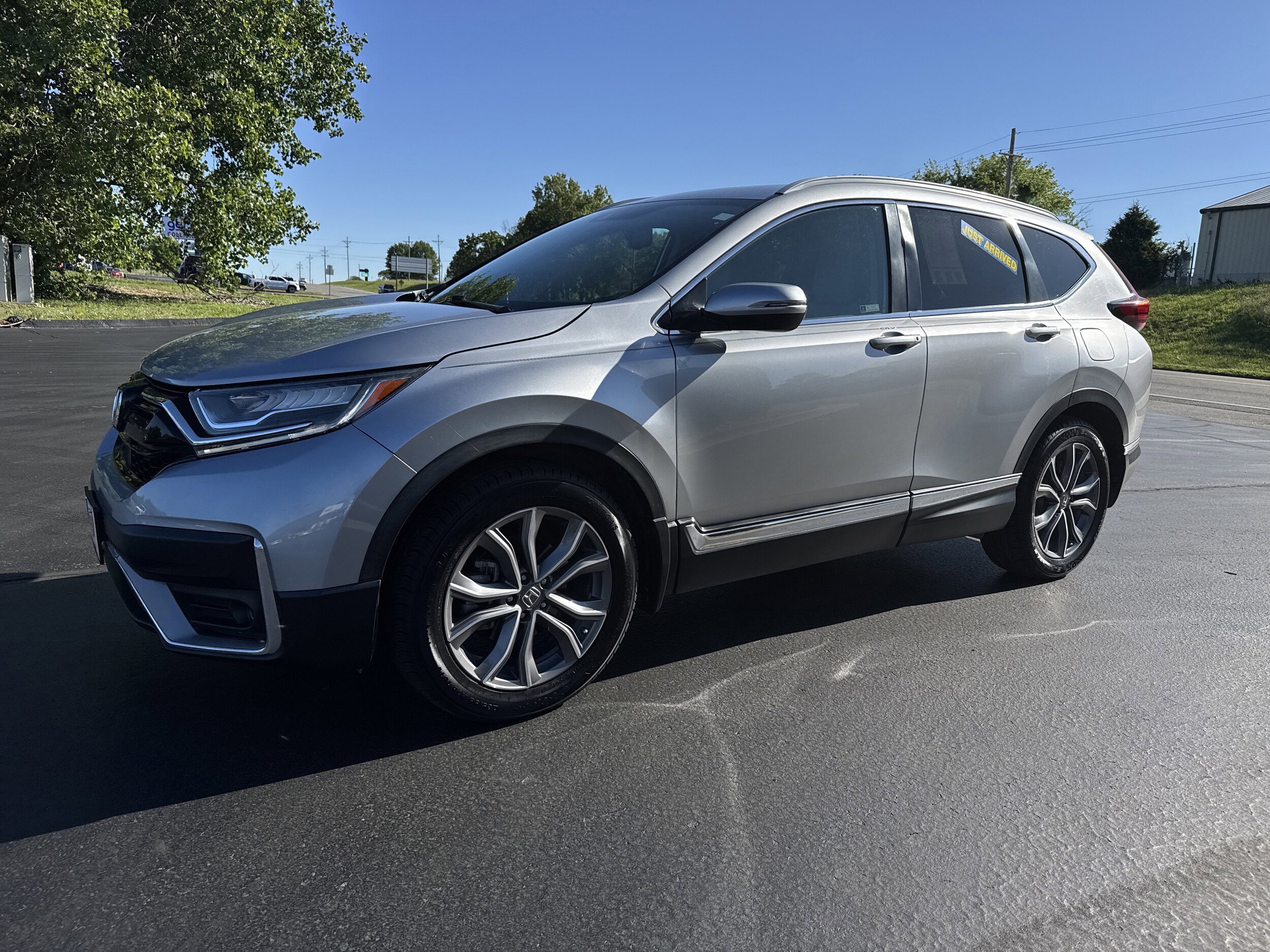 Used 2020 Honda CR-V Touring image 2