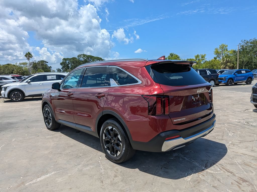 Certified 2024 Kia Sorento S w/ Panoramic Sunroof Package FWD image 6