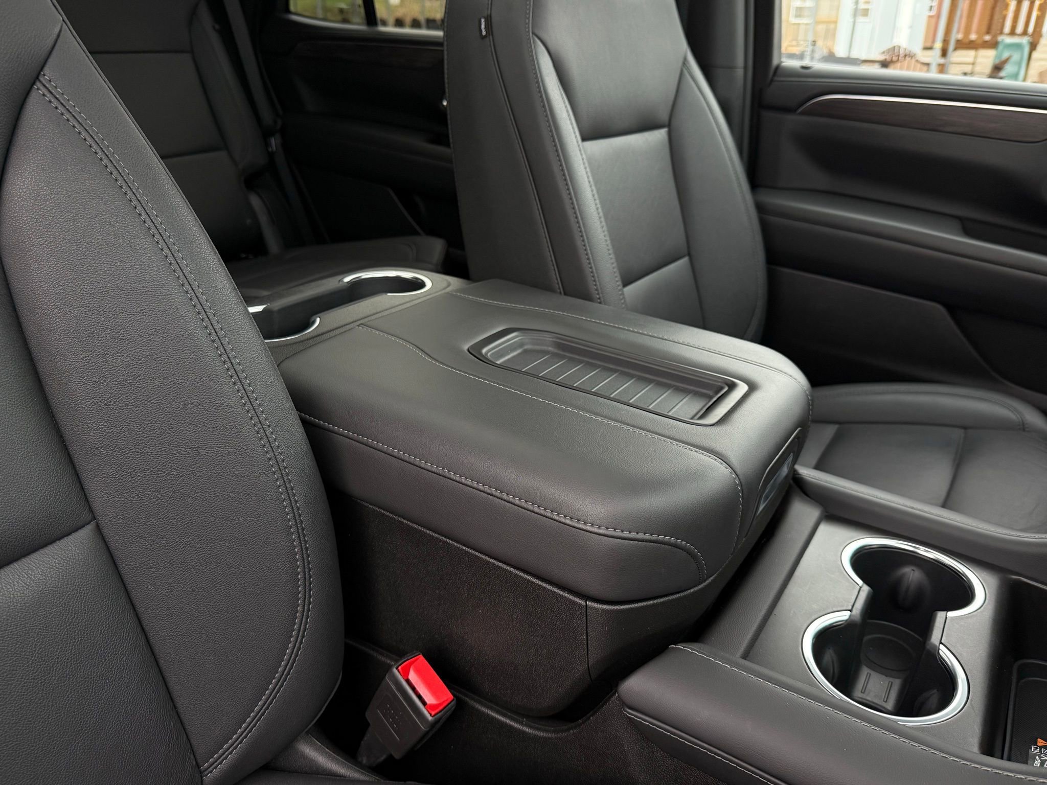 Used 2023 Chevrolet Tahoe Z71 image 31