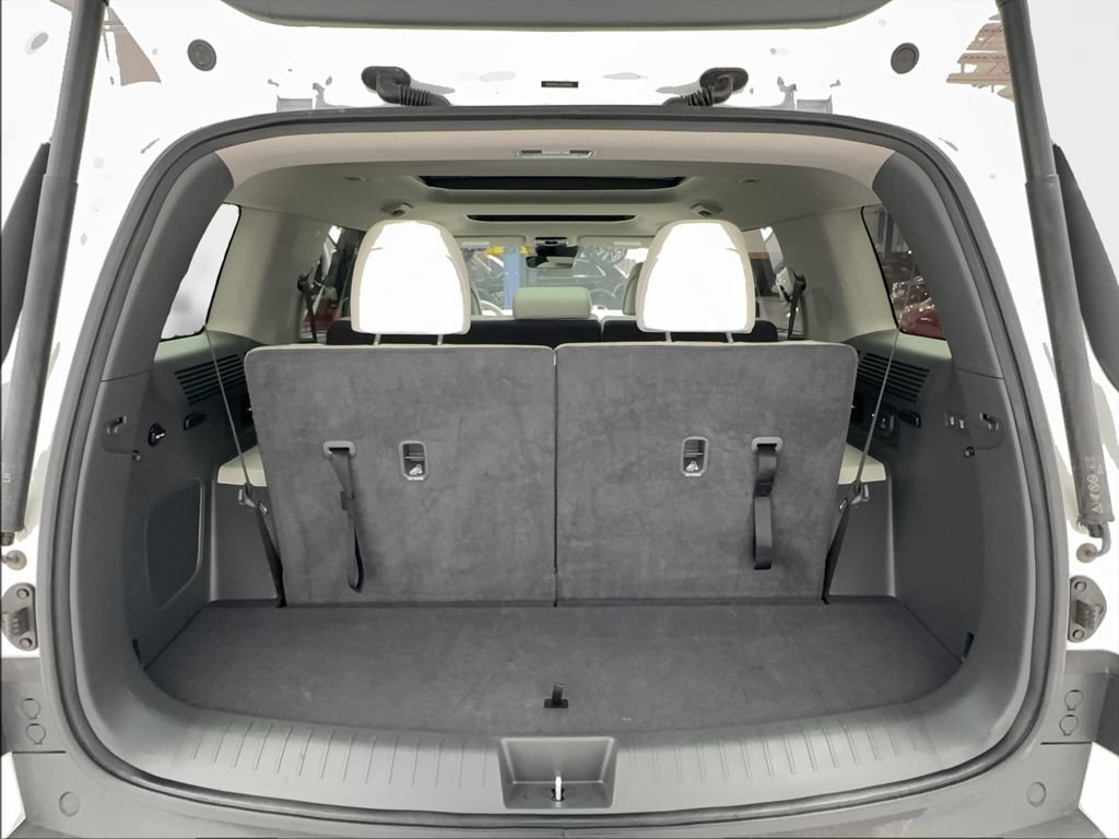 Used 2025 Hyundai Santa Fe Limited FWD image 17