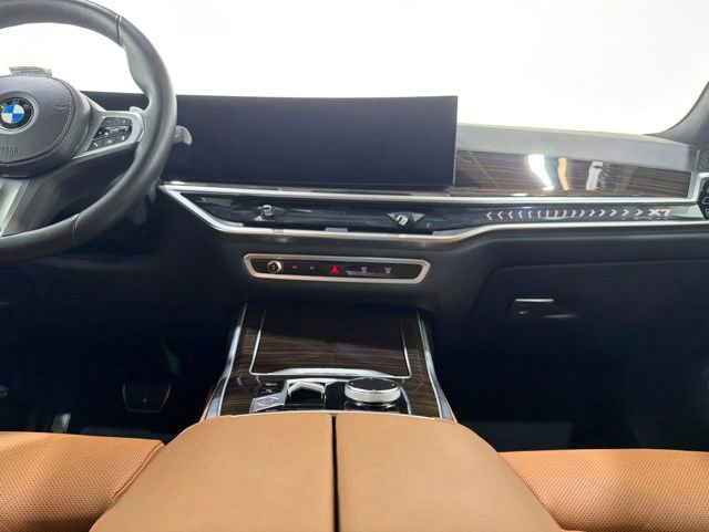 Certified 2024 BMW X7 xDrive40i w/ M Sport Package AWD/4WD image 40