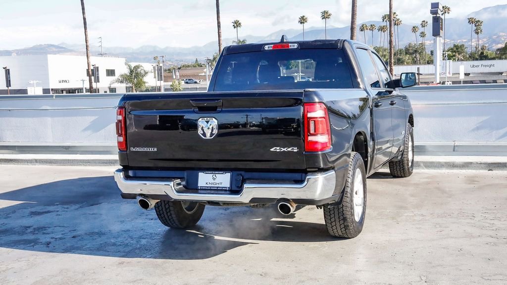 Used 2024 RAM 1500 Laramie AWD/4WD image 9