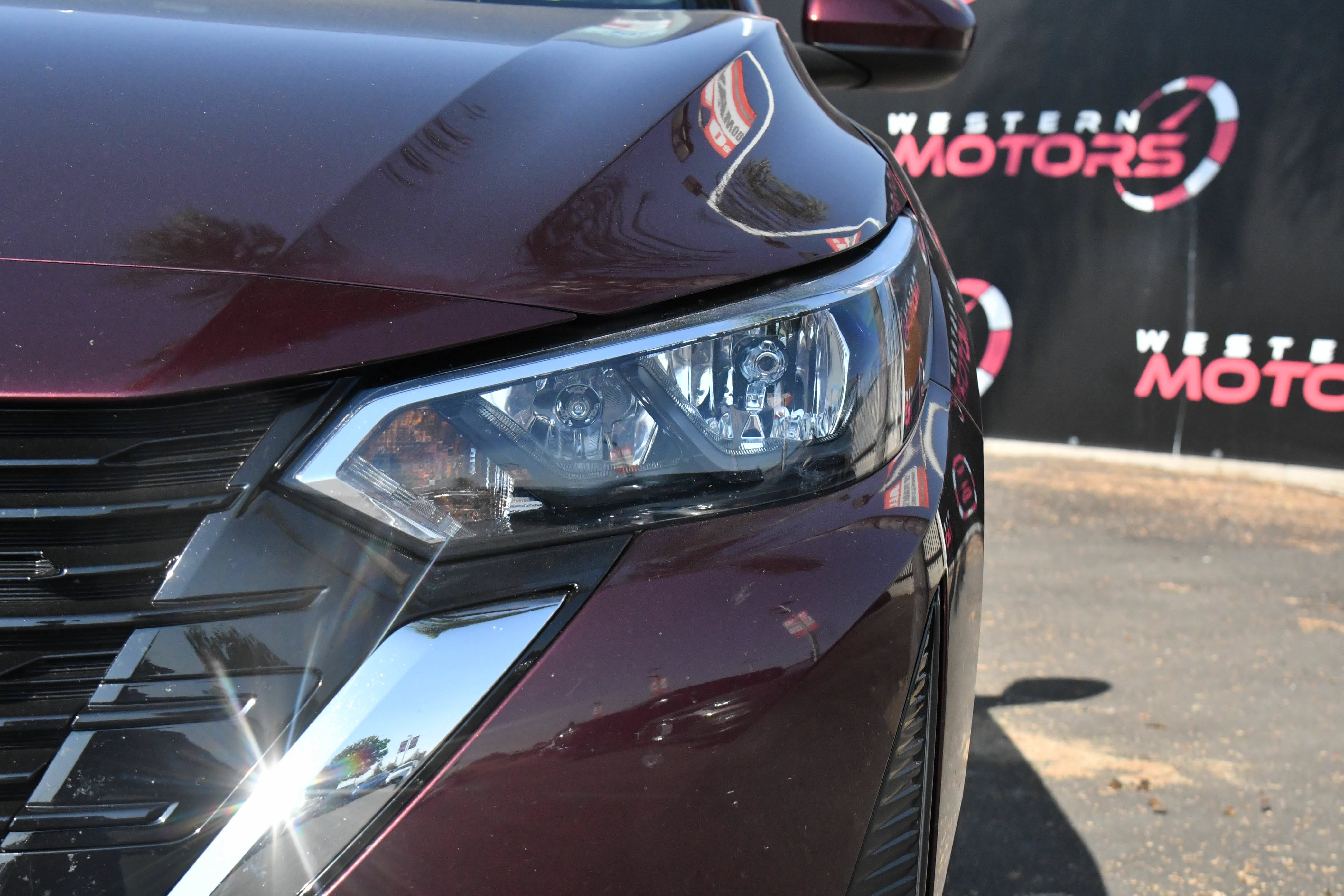 Used 2025 Nissan Sentra SV FWD image 11