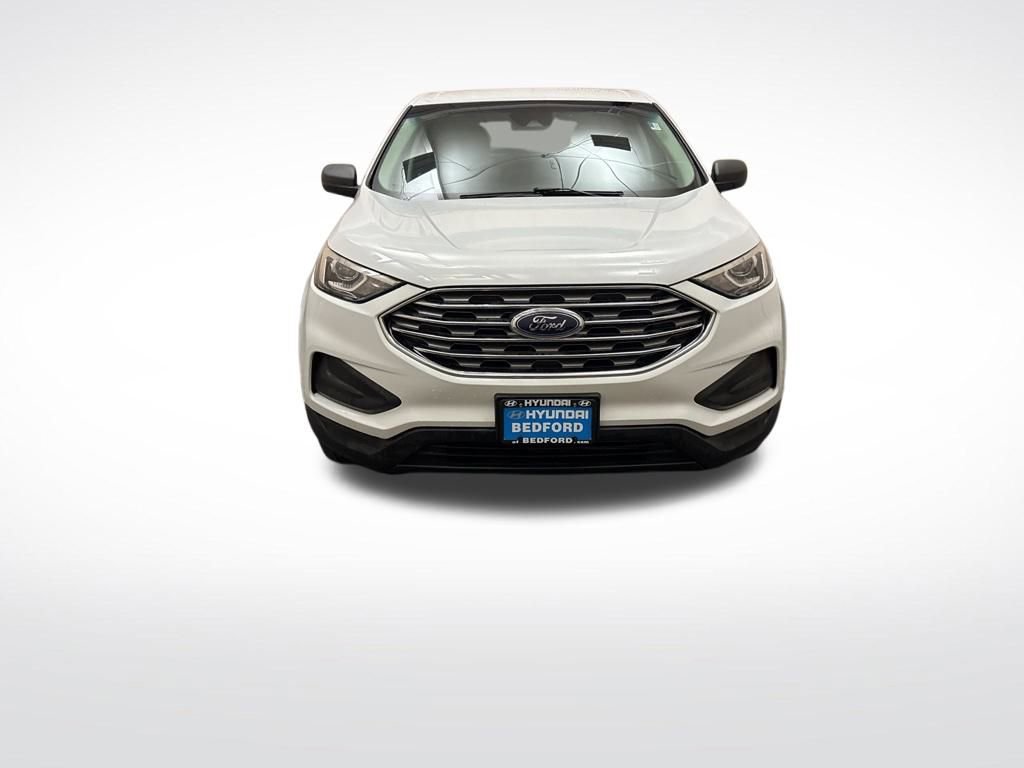 Used 2019 Ford Edge SE image 2