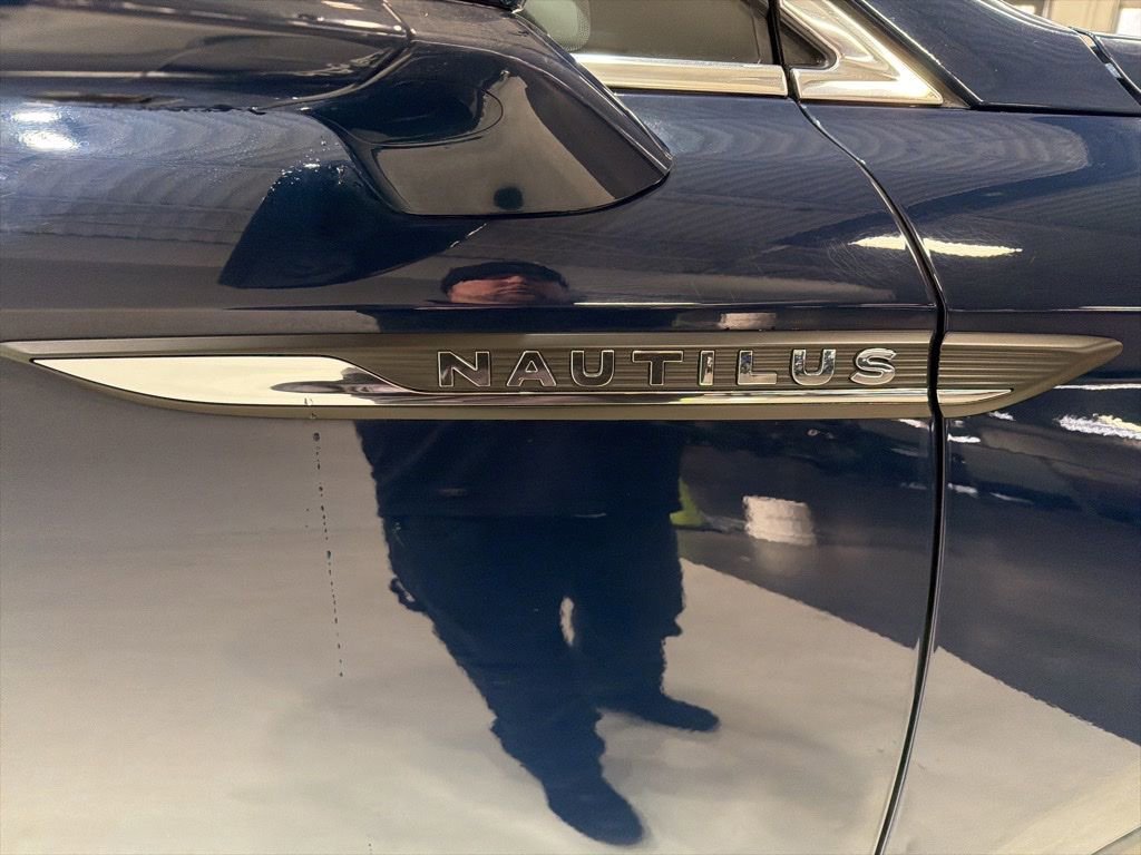 Used 2019 Lincoln Nautilus Reserve image 29