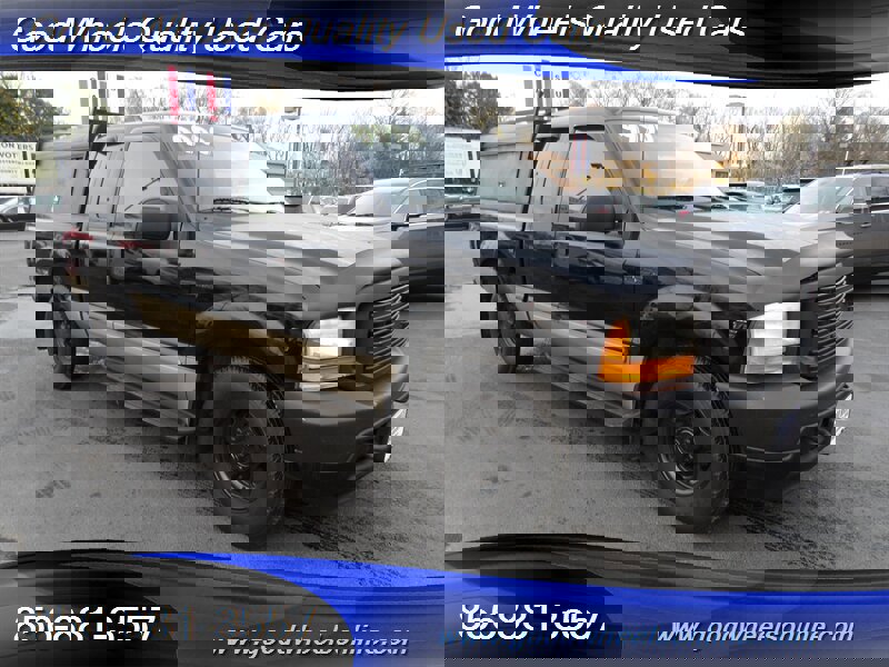 Used 2001 Ford F250 Lariat image 3